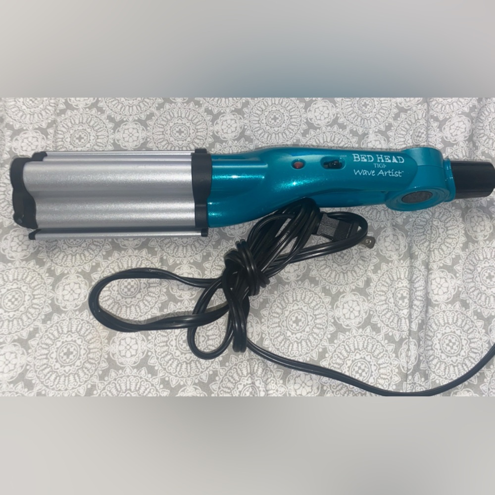 New BedHead waver /Curlers 20$ each